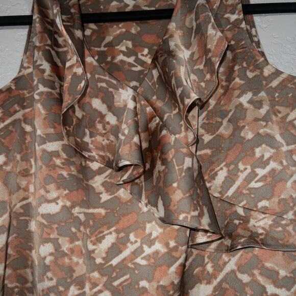 Ann Taylor Tan Satin Print Ruffle Front Tank Top Size 4 Petite - Picture 2 of 5